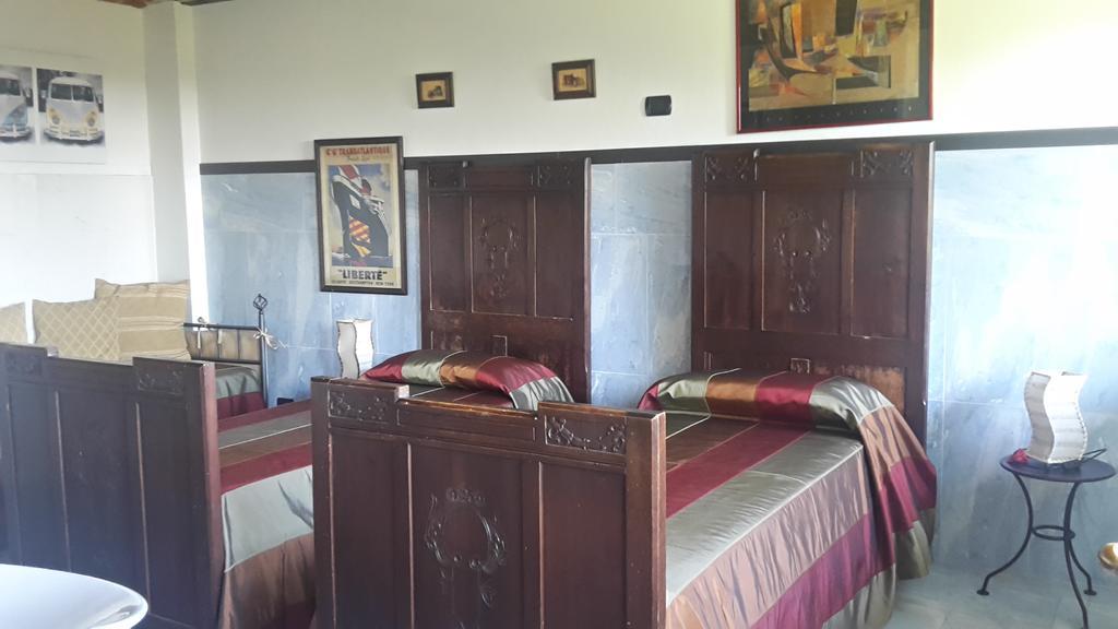 Villagaia Country House Montafia Esterno foto